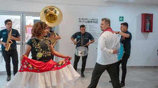 Guelaguetza Muxe (2)