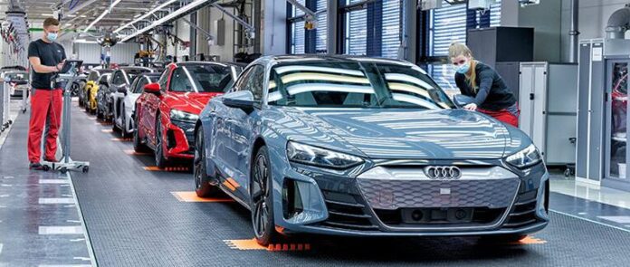 AUDI 21-03-23
